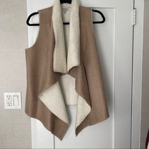 Tobi faux shearling vest